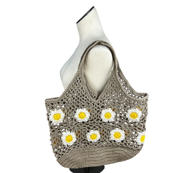 Summer Casual Woven Floral Daisy Brown Crochet Top Handle Beach Bag - Picture 1 of 4